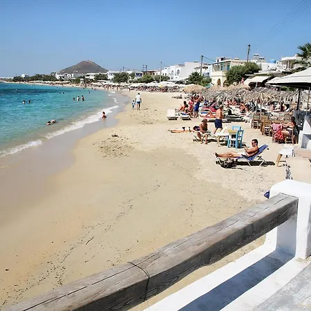 Enosis, Triton 公寓 *